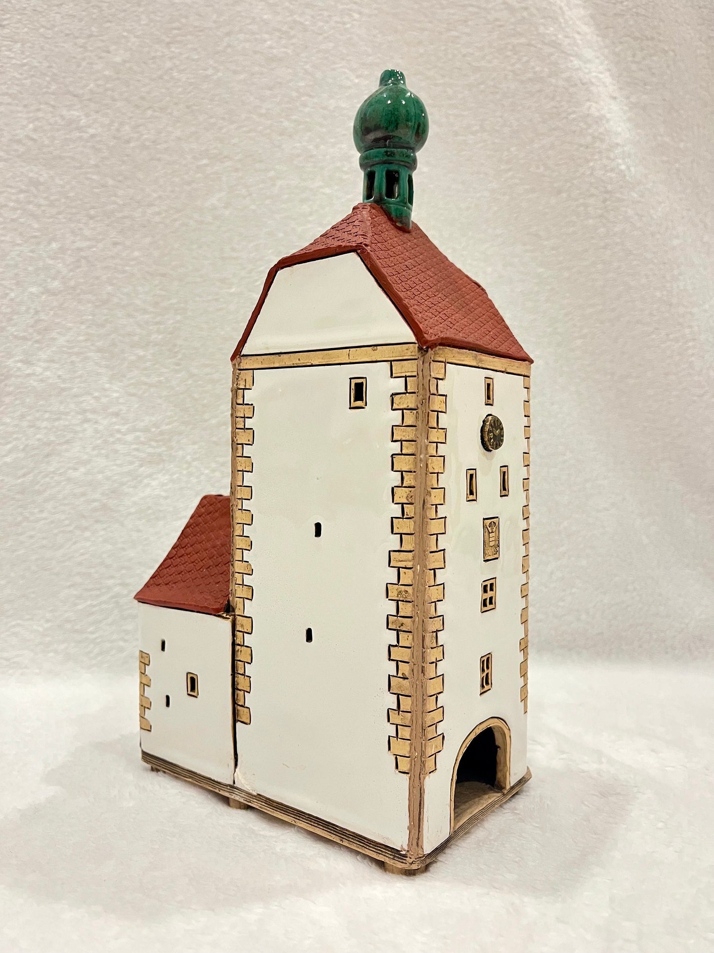 Christmas Ceramic House Art Tealight Candle Holder Room Decoration Handcrafted Collectible Miniature House (G233)