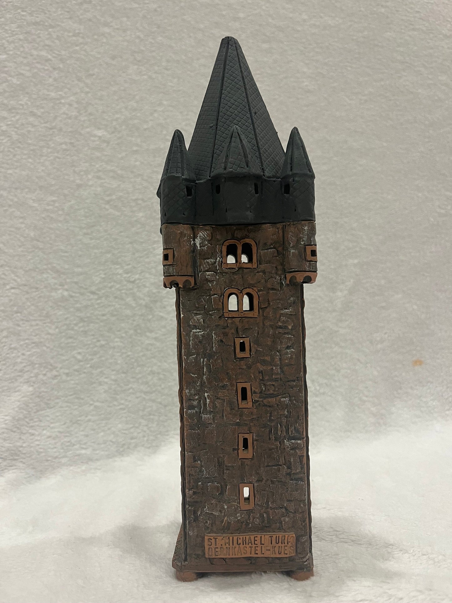 Christmas Ceramic House Art Tealight Candle Holder Room Decoration Handcrafted Collectible Miniature House (G202)
