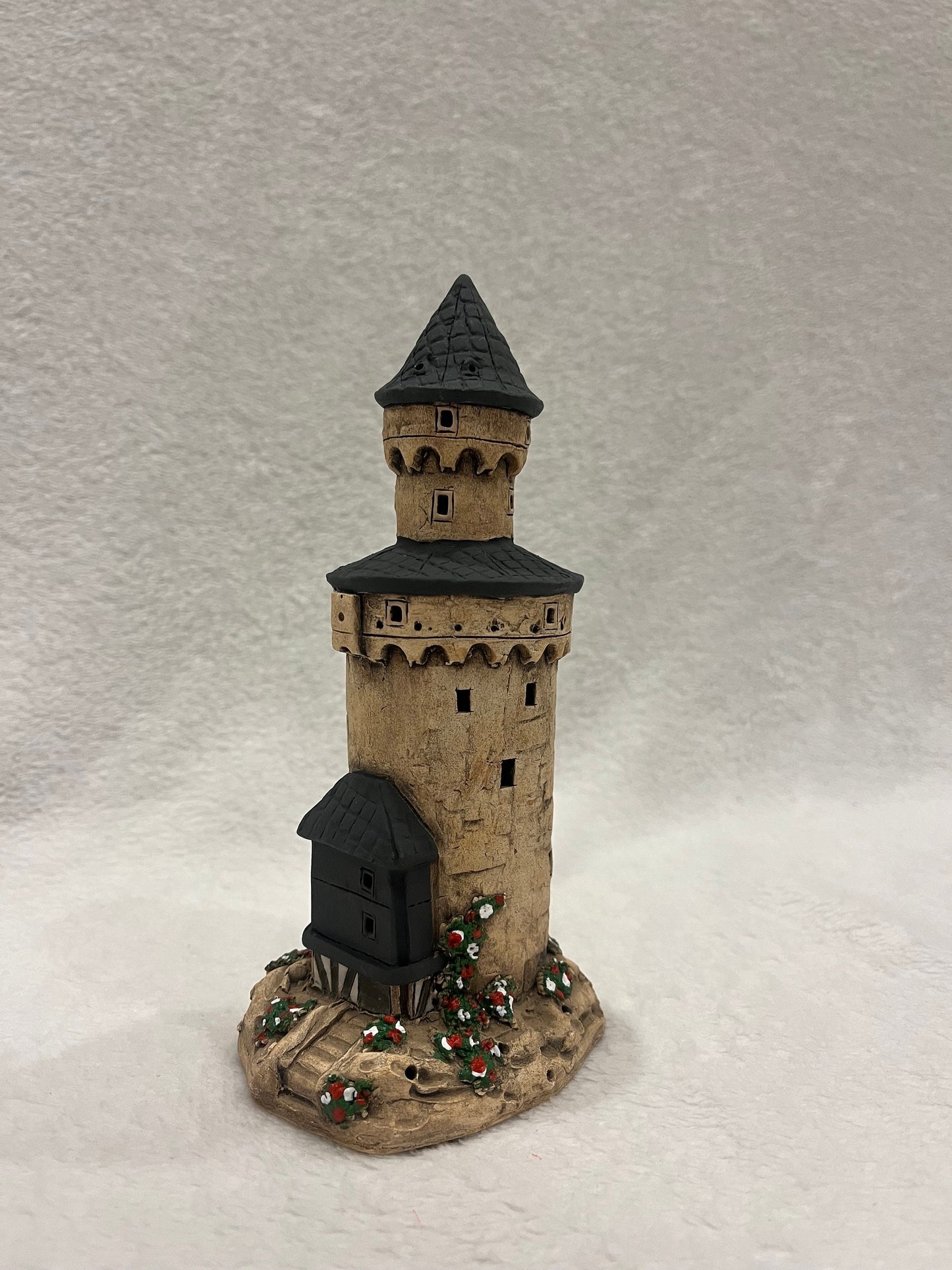 Christmas Ceramic House Art Tealight Candle Holder Room Decoration Handcrafted Collectible Miniature House (G96-1)