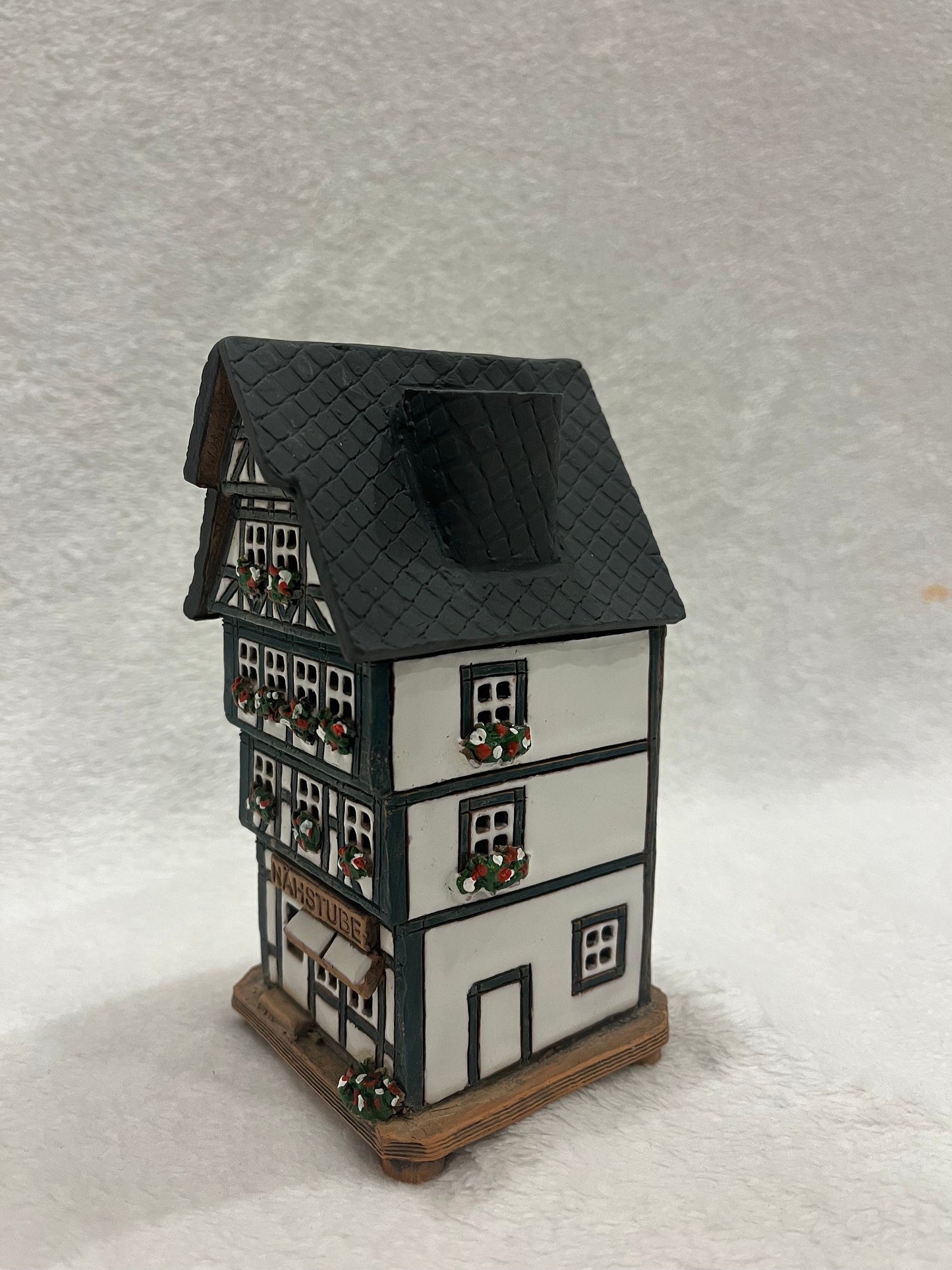 Christmas Ceramic House Art Tealight Candle Holder Room Decoration Handcrafted Collectible Miniature House (G173)