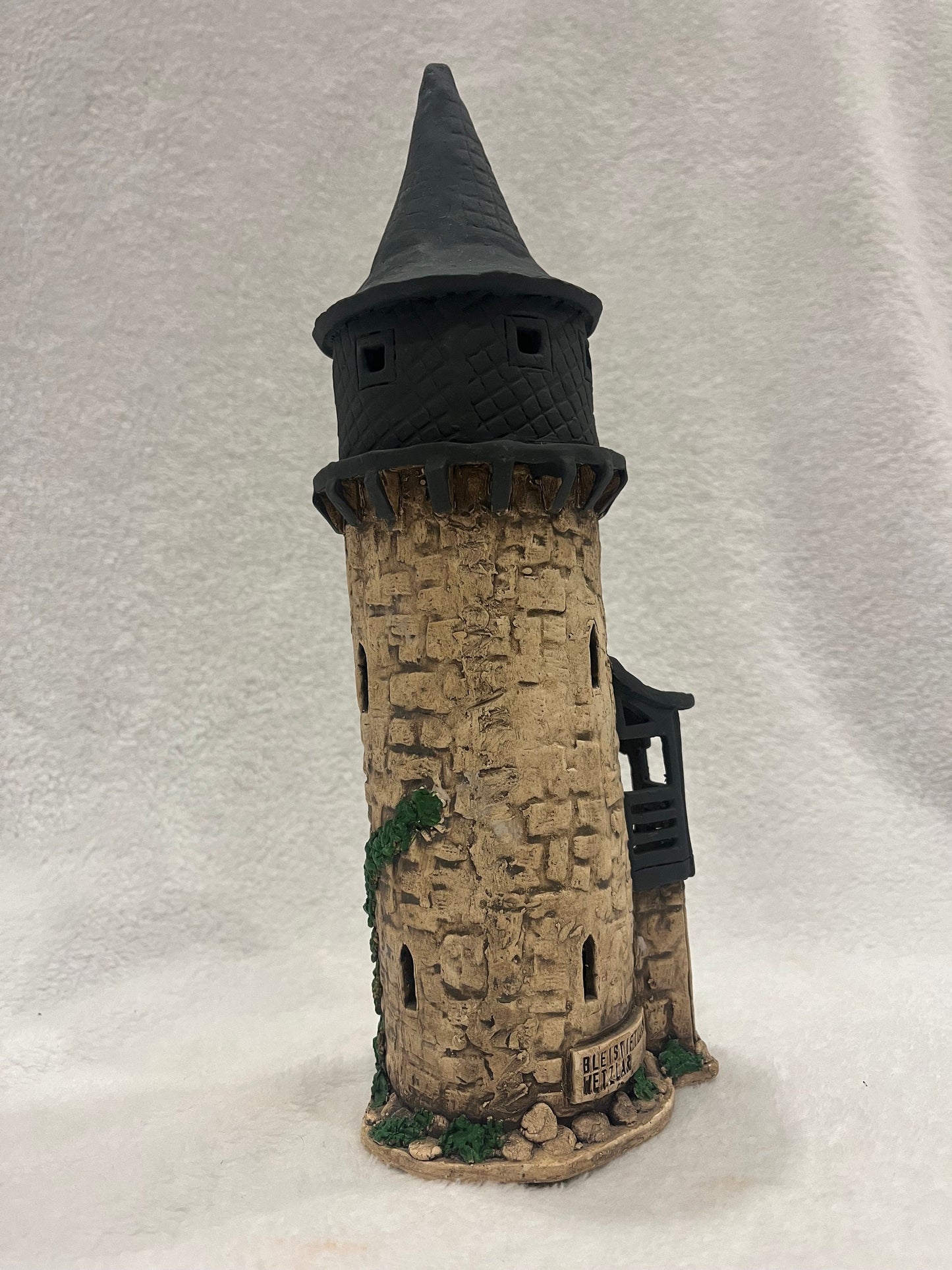 Christmas Ceramic House Art Tealight Candle Holder Room Decoration Handcrafted Collectible Miniature House DG219