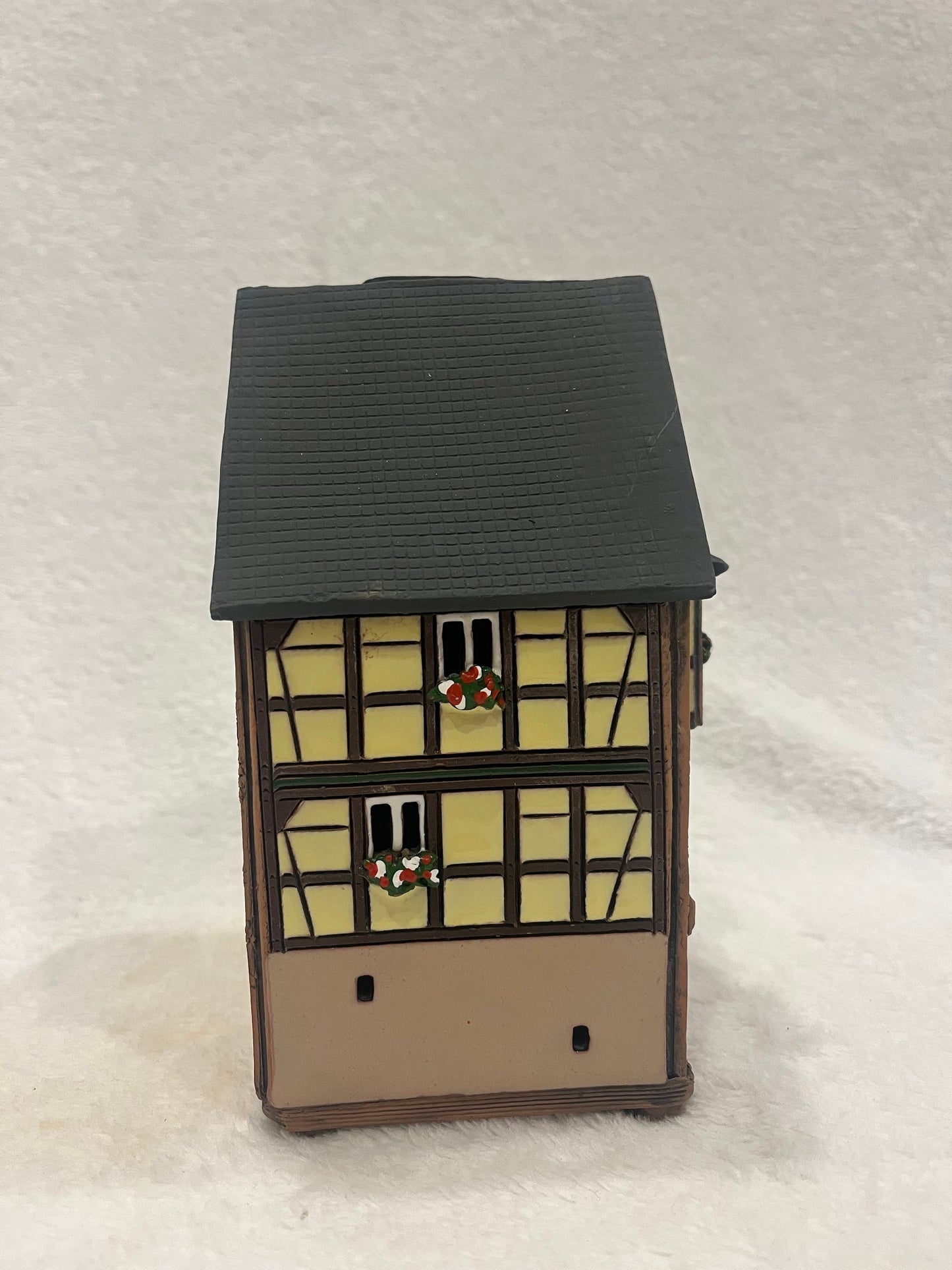Christmas Ceramic House Art Tealight Candle Holder Room Decoration Handcrafted Collectible Miniature House G146