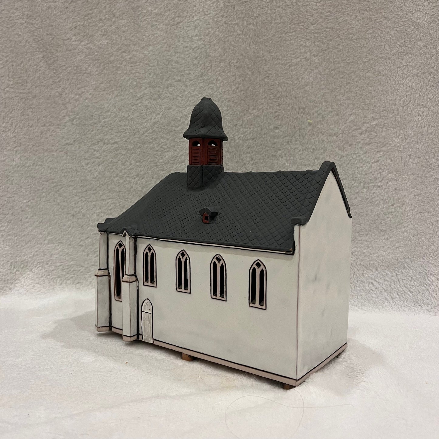 Christmas Ceramic House Art Tealight Candle Holder Room Decoration Handcrafted Collectible Miniature House (EG208)