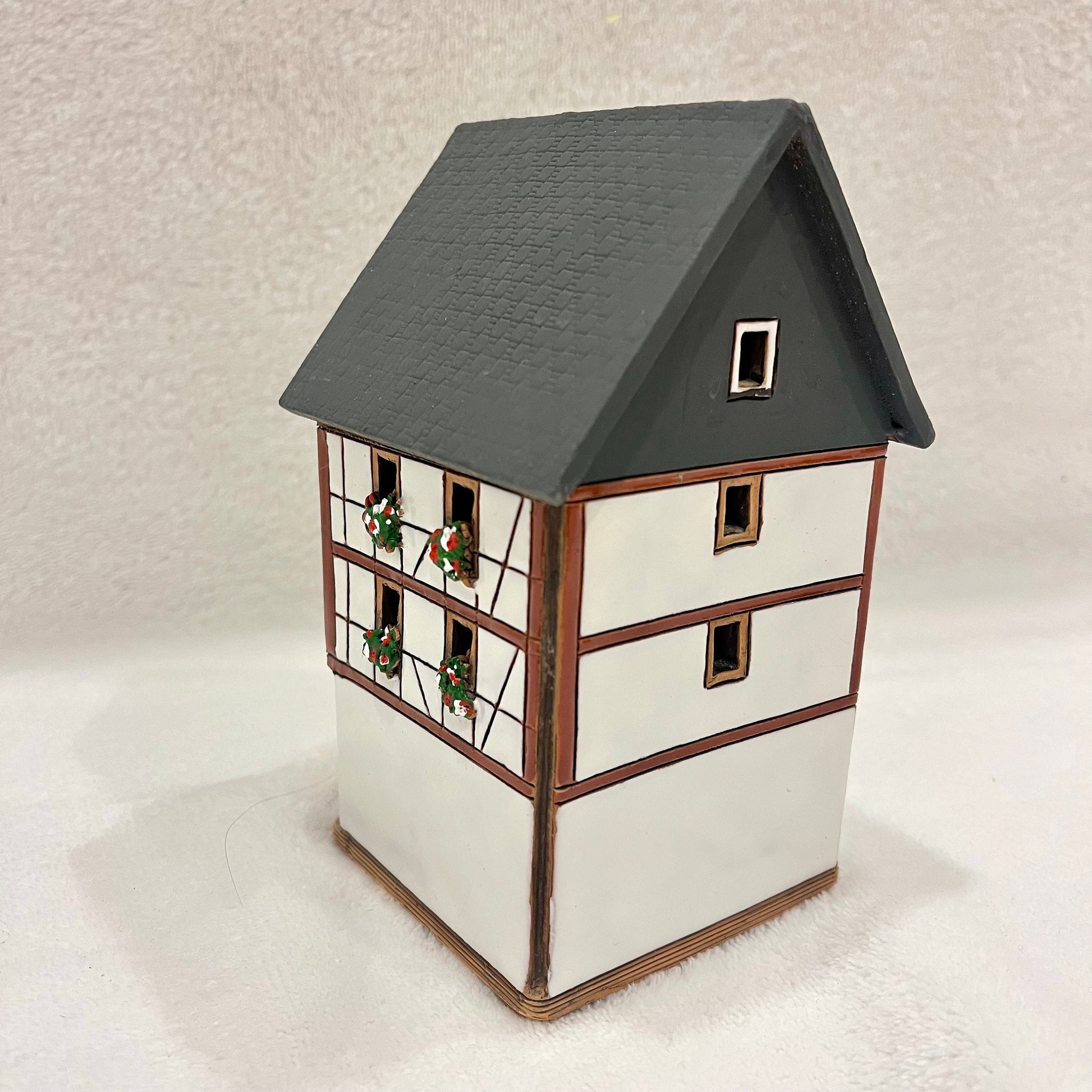 Christmas Ceramic House Art Tealight Candle Holder Room Decoration Handcrafted Collectible Miniature House (G203)