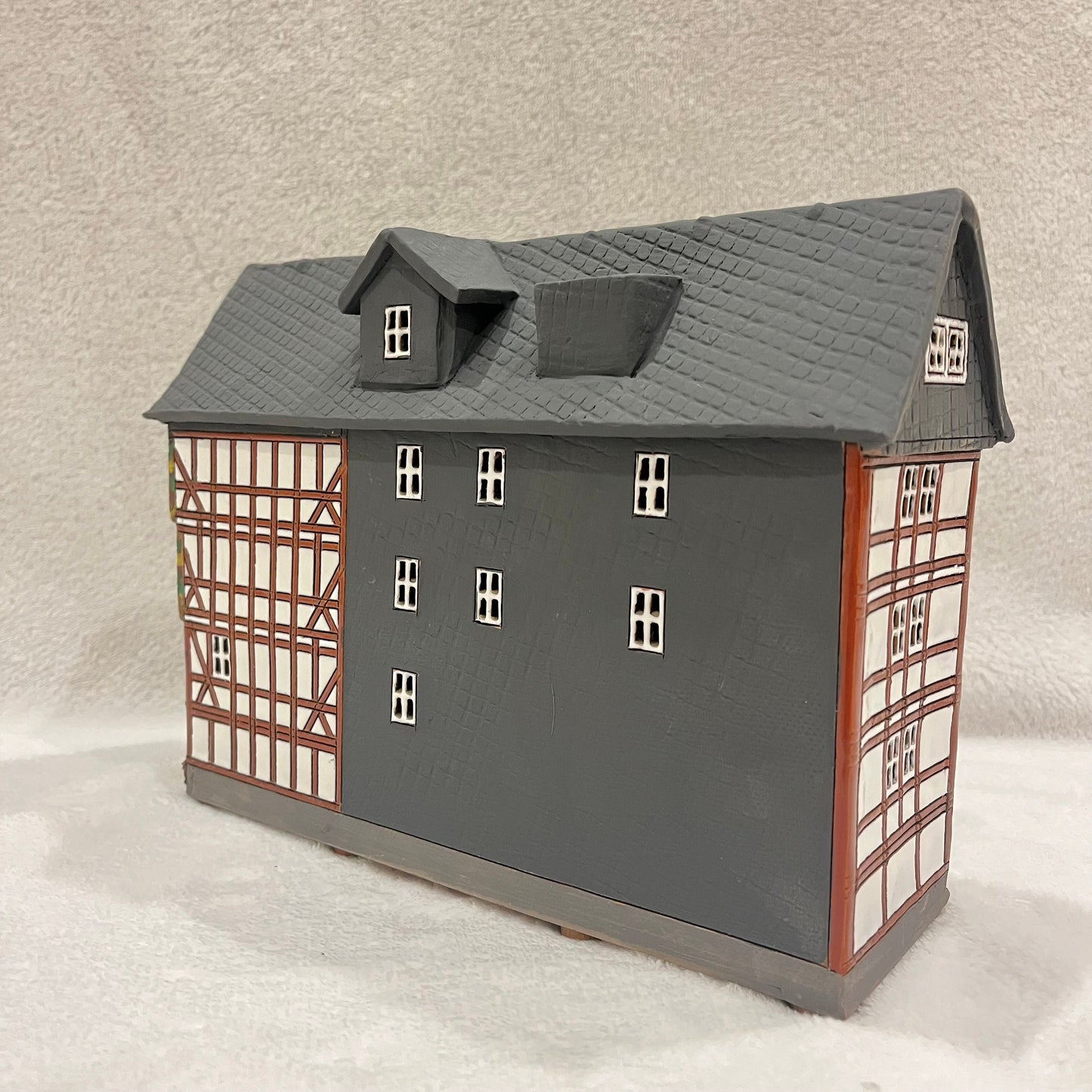 Christmas Ceramic House Art Tealight Candle Holder Room Decoration Handcrafted Collectible Miniature House (G164)