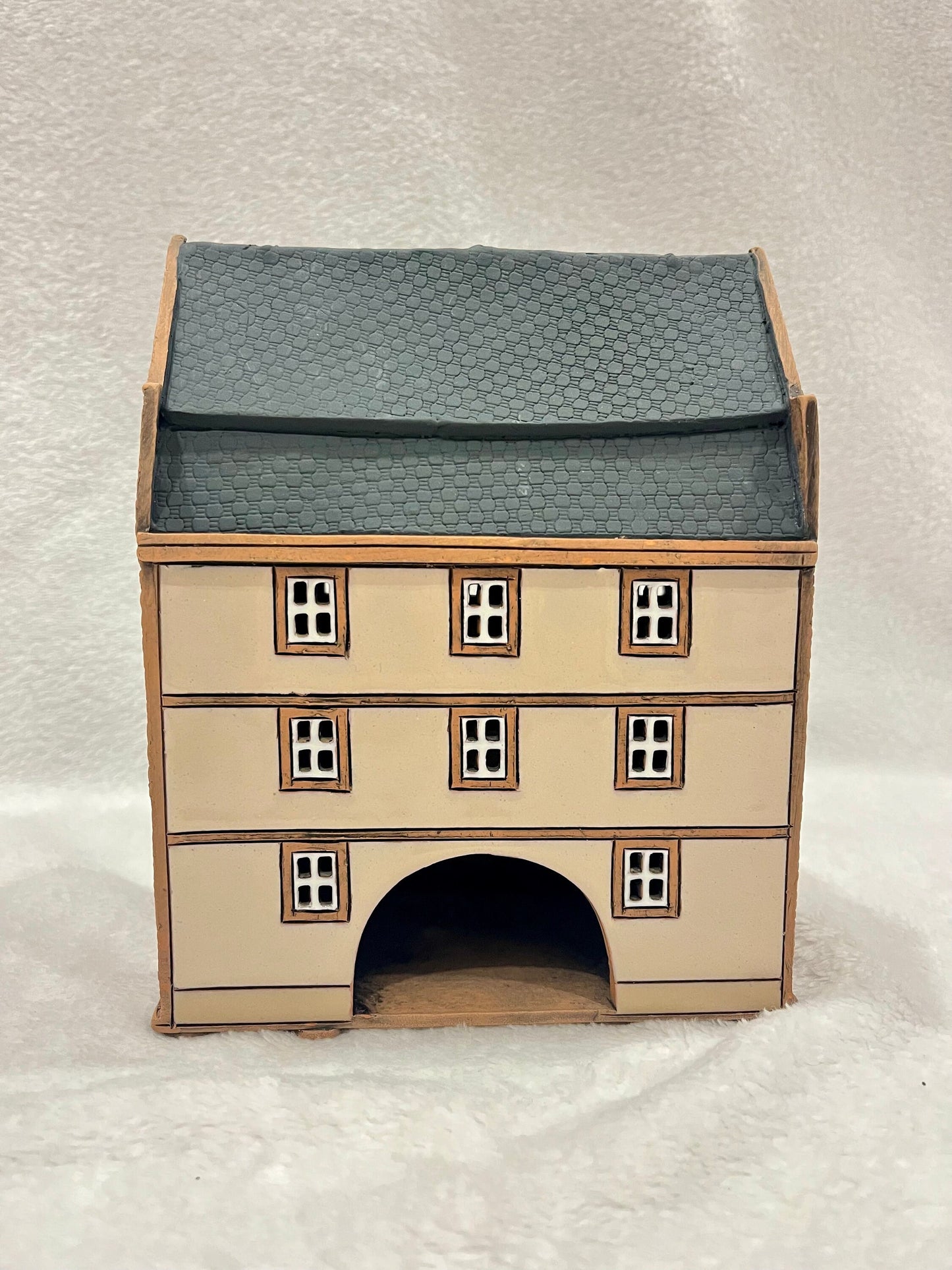 Christmas Ceramic House Art Tealight Candle Holder Room Decoration Handcrafted Collectible Miniature House (G196)