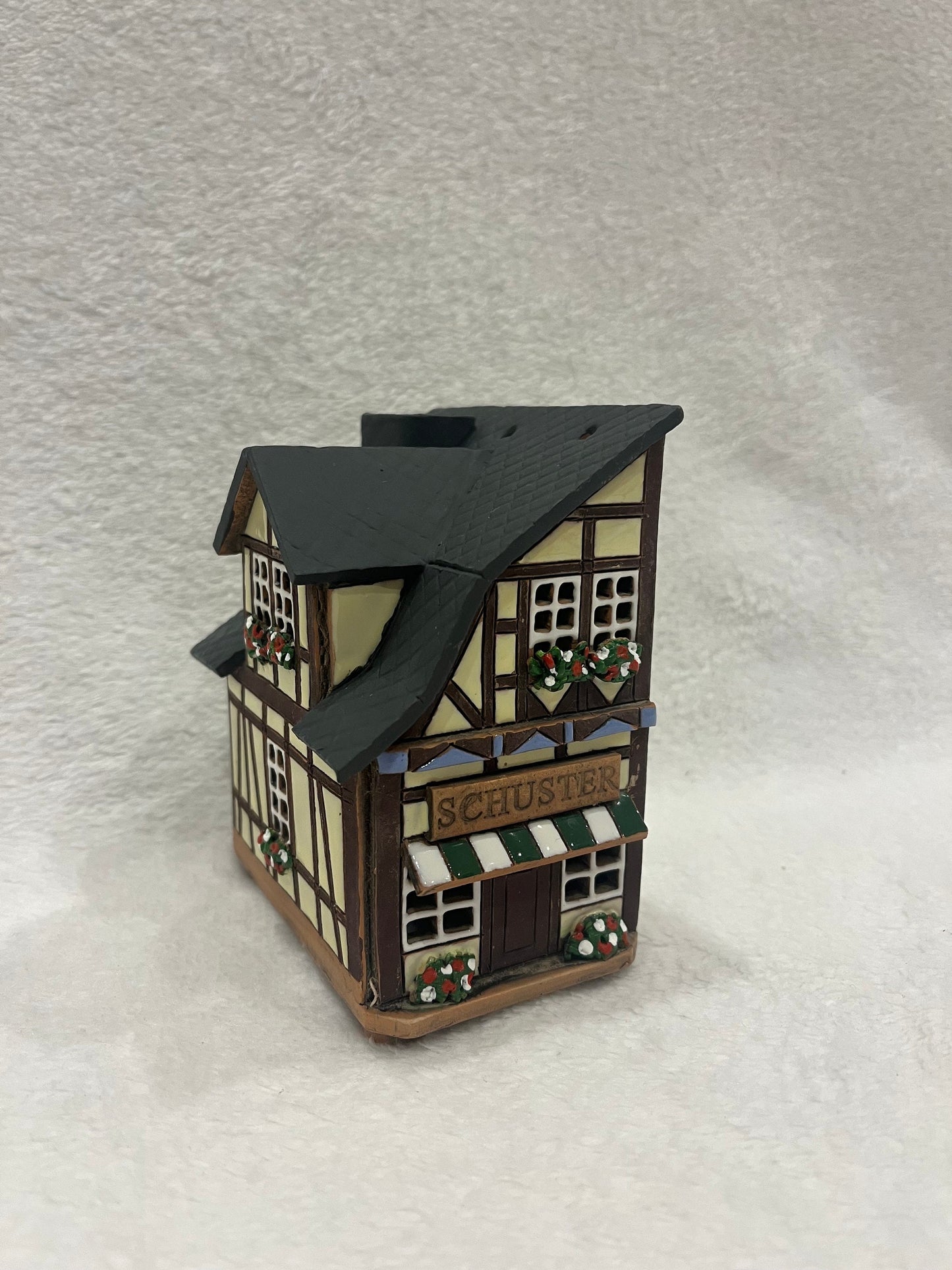 Christmas Ceramic House Art Tealight Candle Holder Room Decoration Handcrafted Collectible Miniature House (G176)