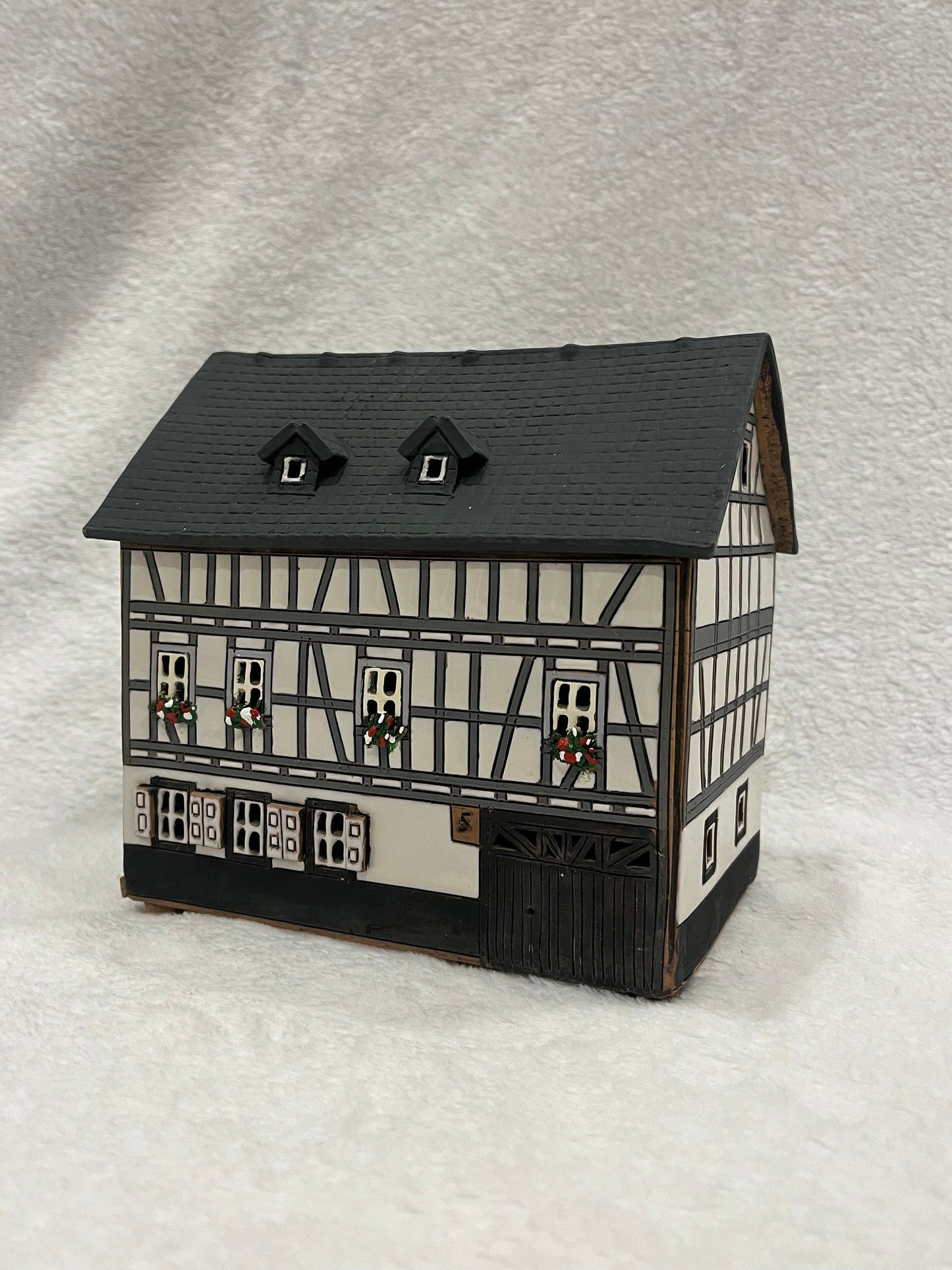 Christmas Ceramic House Art Tealight Candle Holder Room Decoration Handcrafted Collectible Miniature House B6