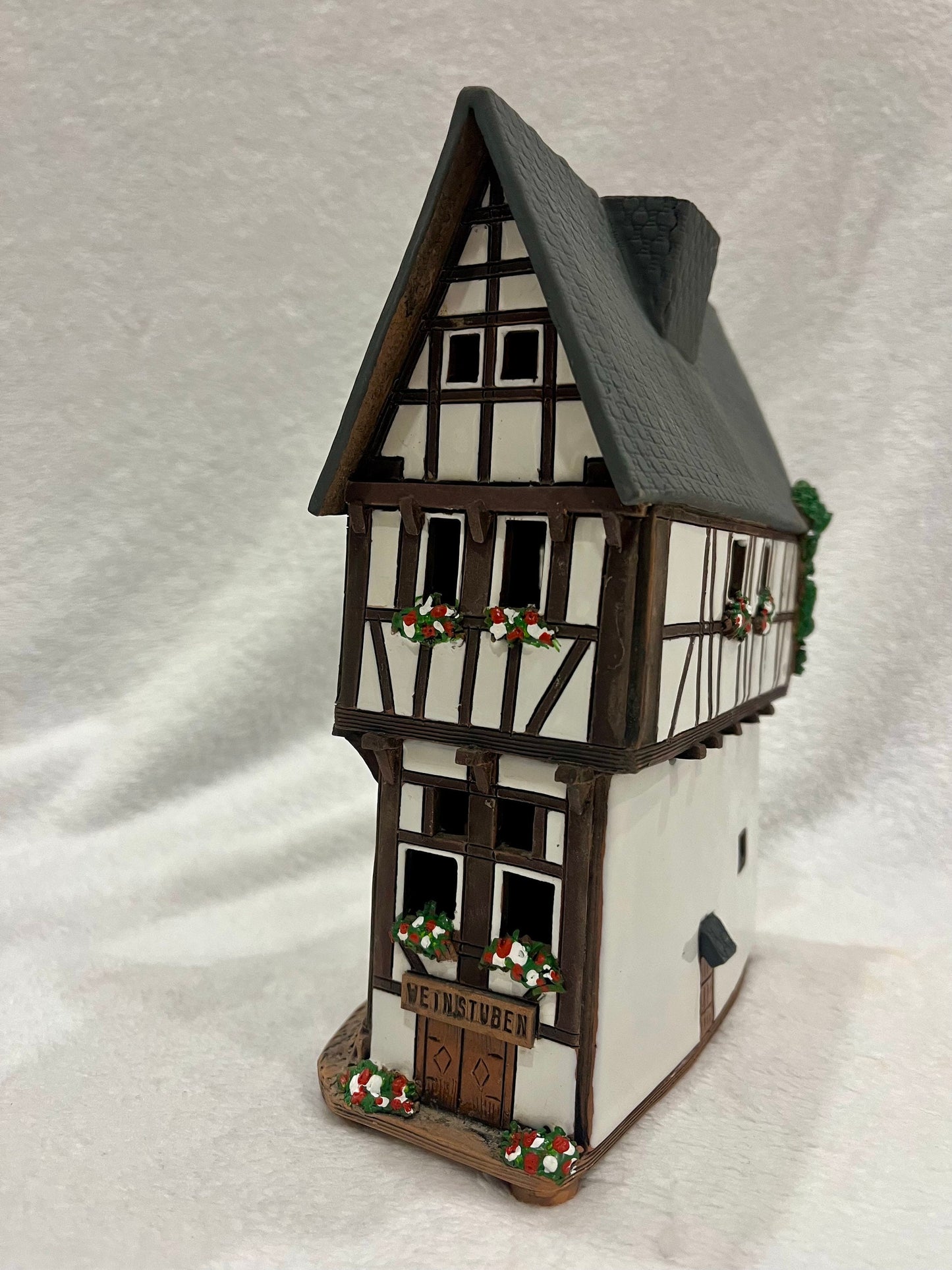 Christmas Ceramic House Art Tealight Candle Holder Room Decoration Handcrafted Collectible Miniature House G216