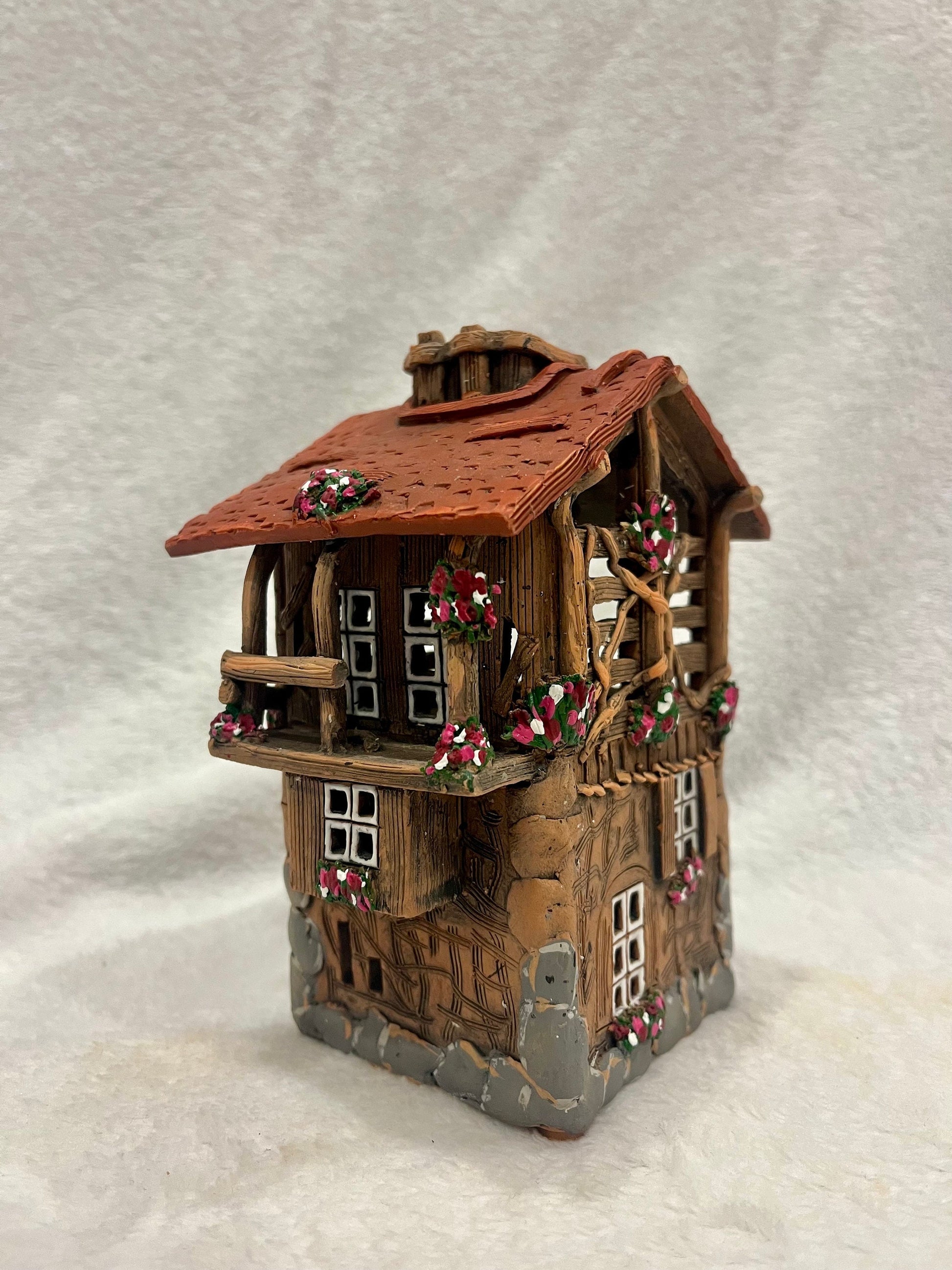 Christmas Ceramic House Art Tealight Candle Holder Room Decoration Handcrafted Collectible Miniature House M31