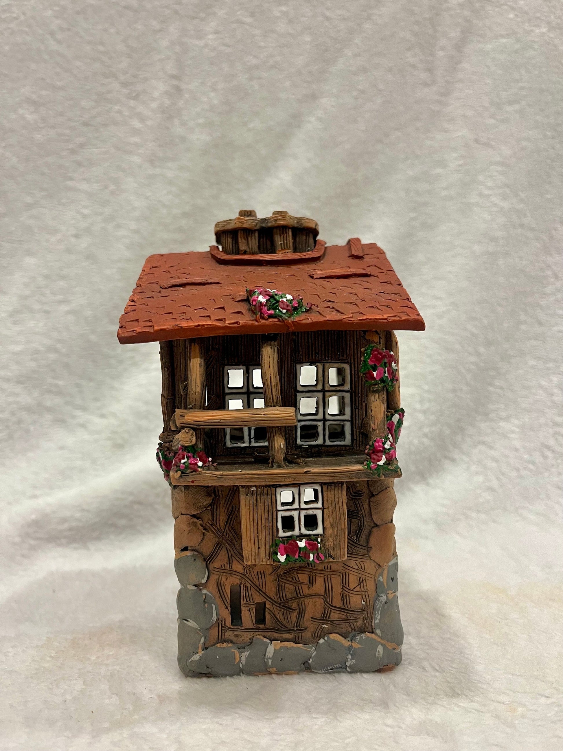 Christmas Ceramic House Art Tealight Candle Holder Room Decoration Handcrafted Collectible Miniature House M31