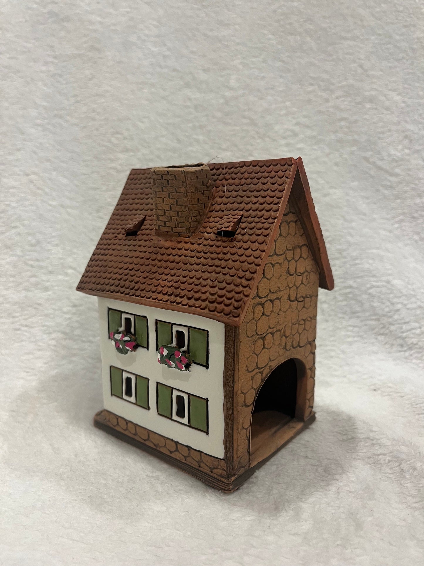 Christmas Ceramic House Art Tealight Candle Holder Room Decoration Handcrafted Collectible Miniature House A238