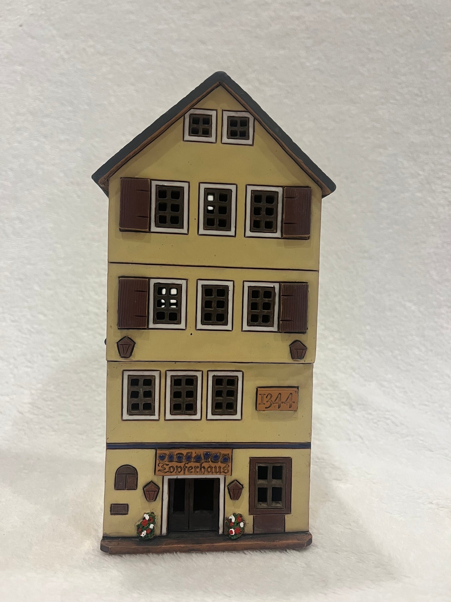 Christmas Ceramic House Art Tealight Candle Holder Room Decoration Handcrafted Collectible Miniature House G60