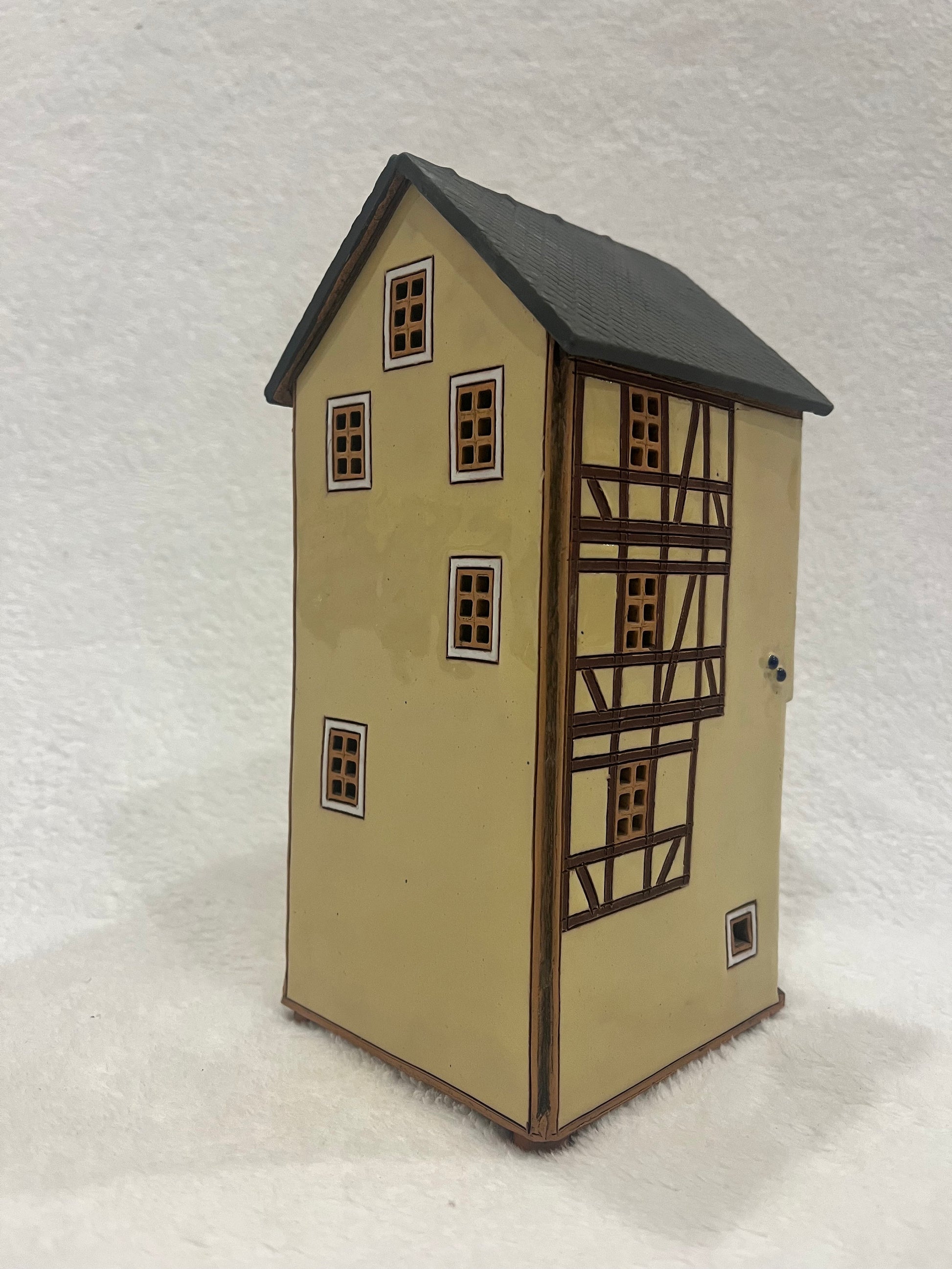 Christmas Ceramic House Art Tealight Candle Holder Room Decoration Handcrafted Collectible Miniature House G60