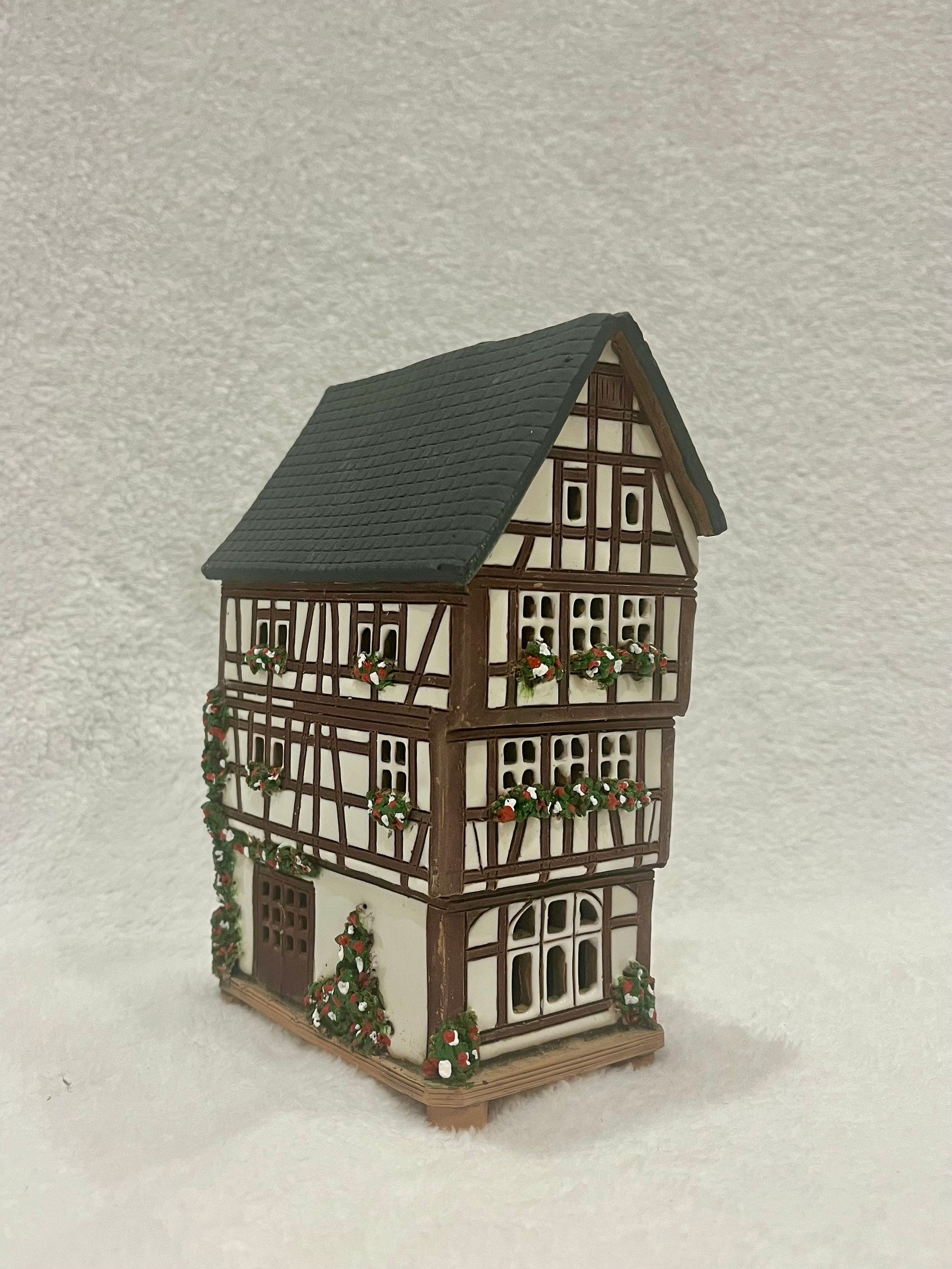 Christmas Ceramic House Art Tealight Candle Holder Room Decoration Handcrafted Collectible Miniature House GB140