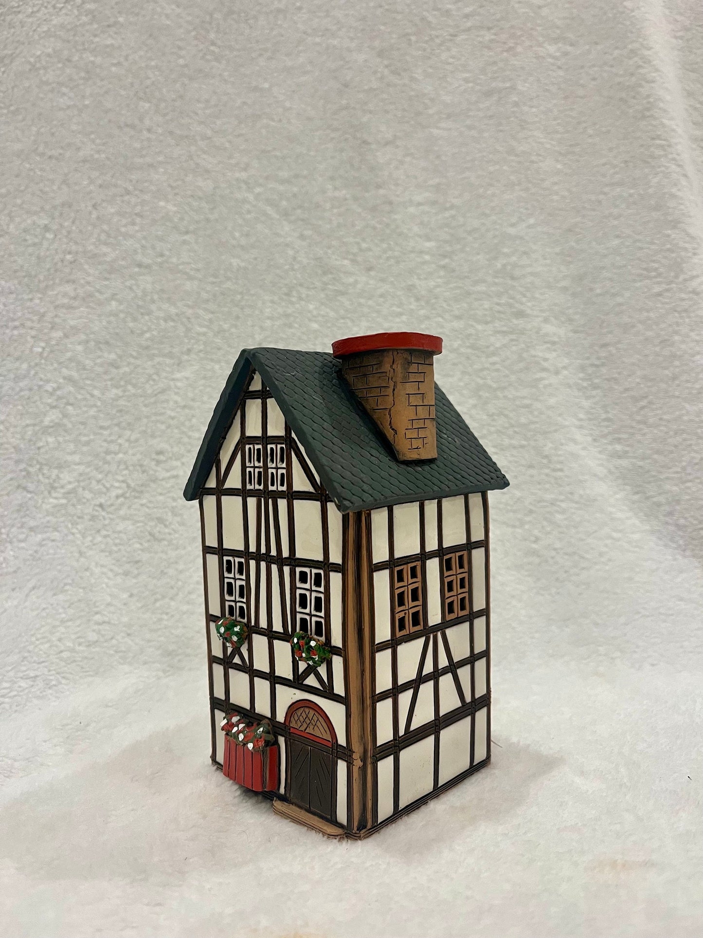 Christmas Ceramic House Art Tealight Candle Holder Room Decoration Handcrafted Collectible Miniature House GA1