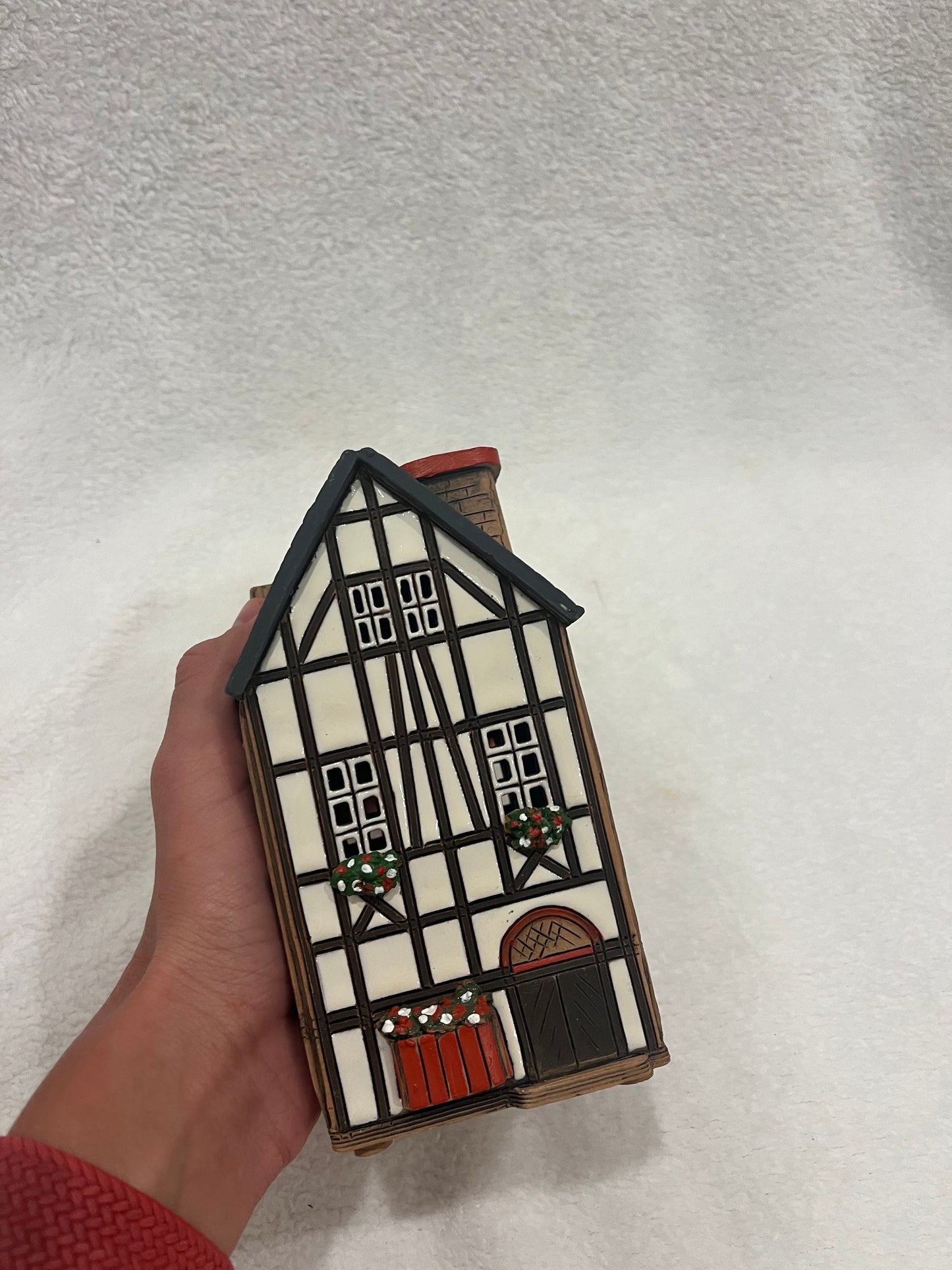 Christmas Ceramic House Art Tealight Candle Holder Room Decoration Handcrafted Collectible Miniature House GA1