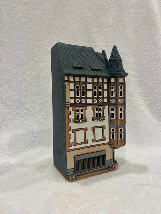 Christmas Ceramic House Art Tealight Candle Holder Room Decoration Handcrafted Collectible Miniature House GC30