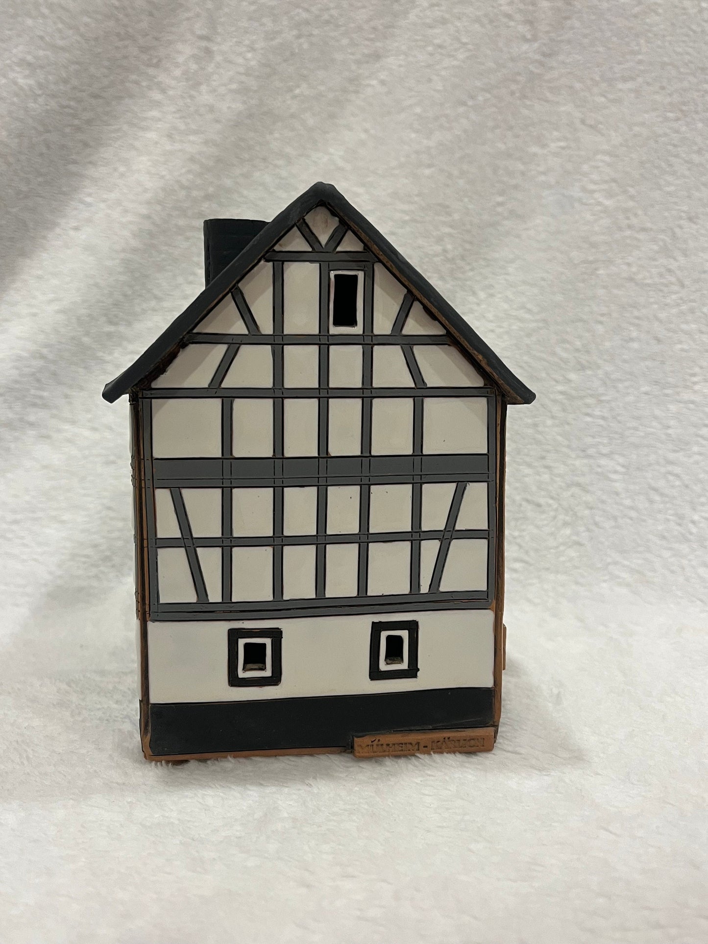 Christmas Ceramic House Art Tealight Candle Holder Room Decoration Handcrafted Collectible Miniature House B6