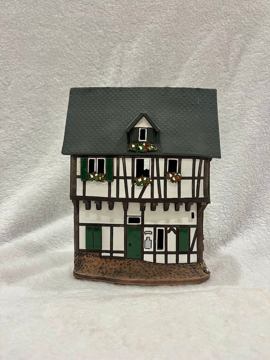 Christmas Ceramic House Art Tealight Candle Holder Room Decoration Handcrafted Collectible Miniature House G216