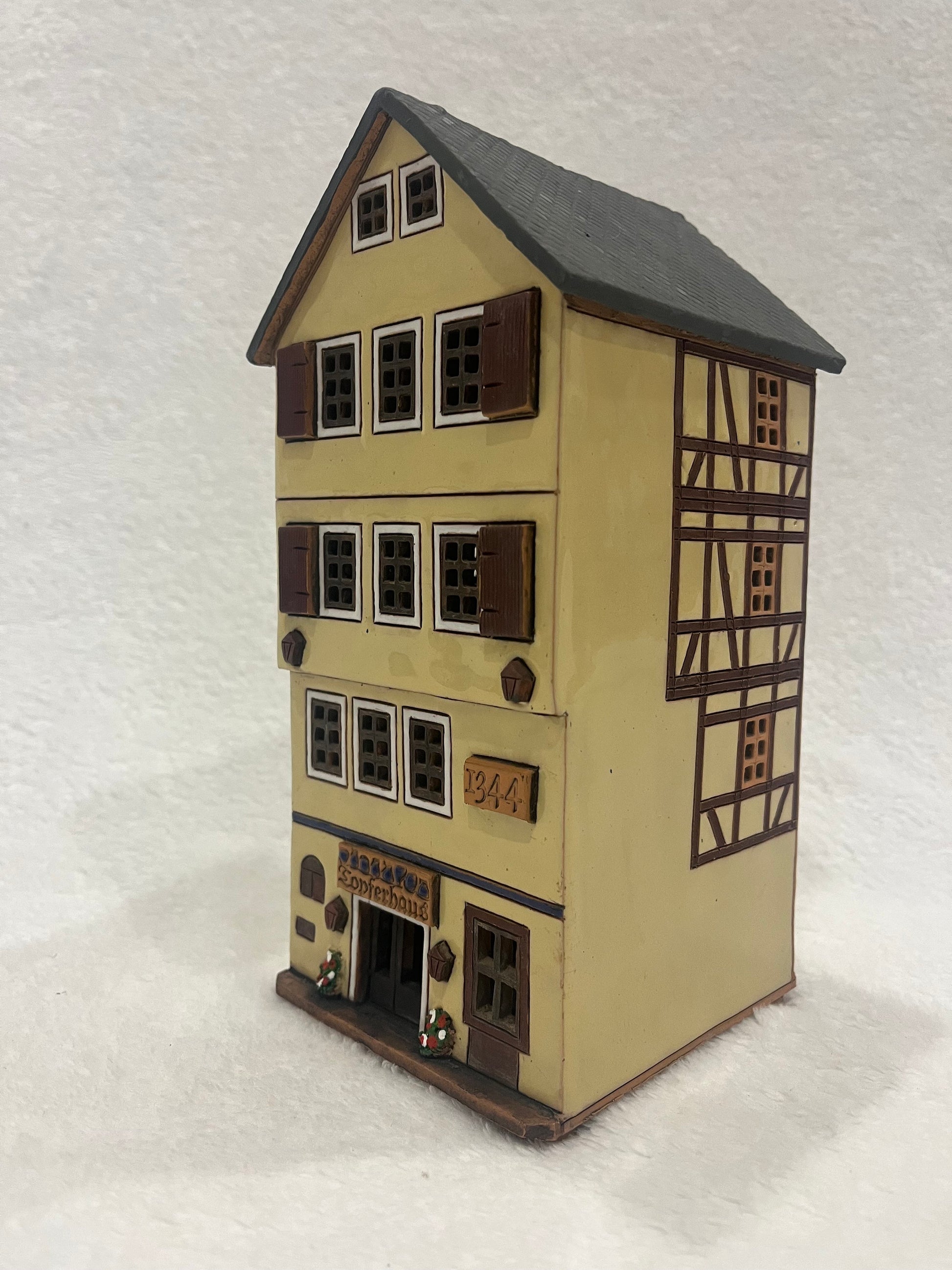 Christmas Ceramic House Art Tealight Candle Holder Room Decoration Handcrafted Collectible Miniature House G60